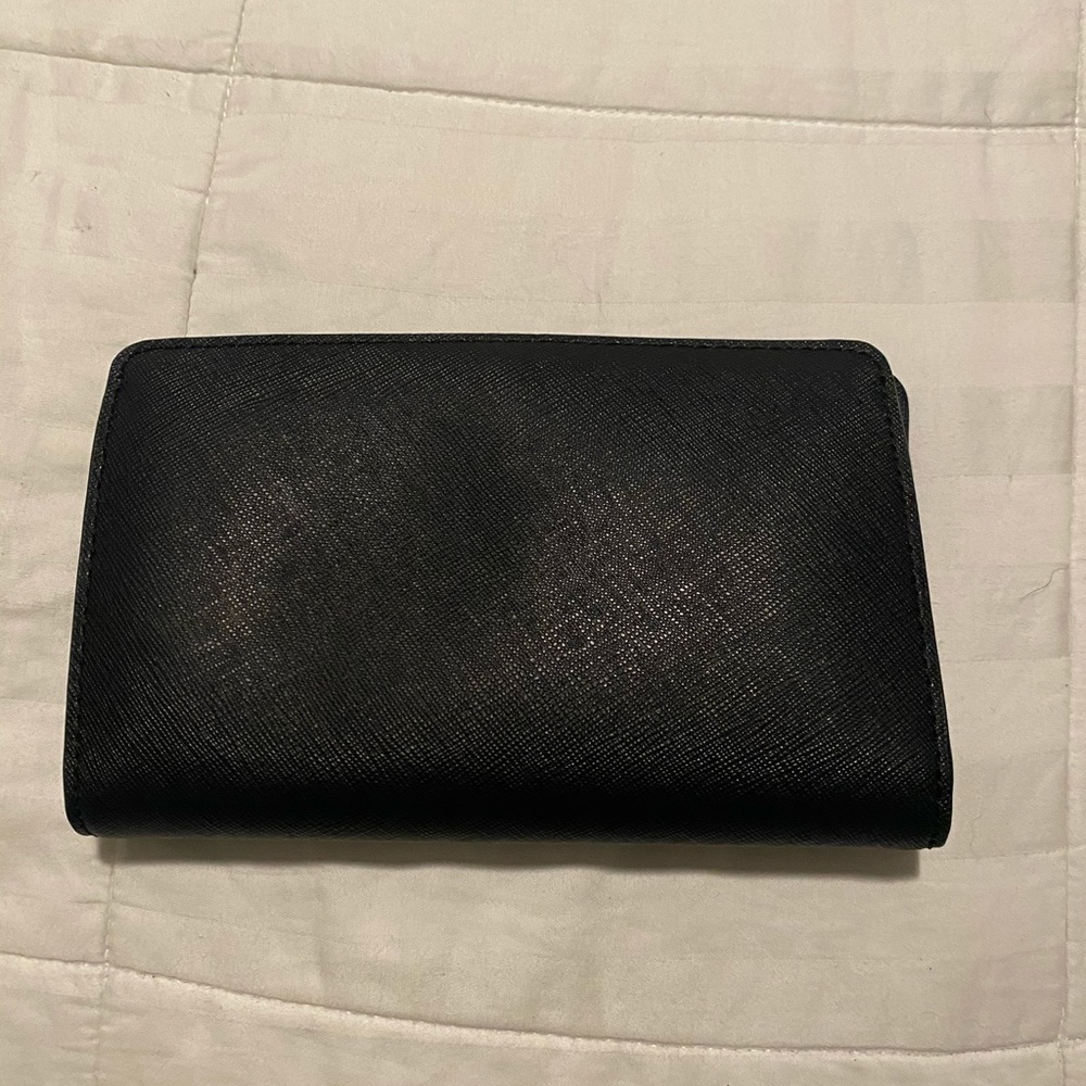Used wallet - Picture 2 of 3